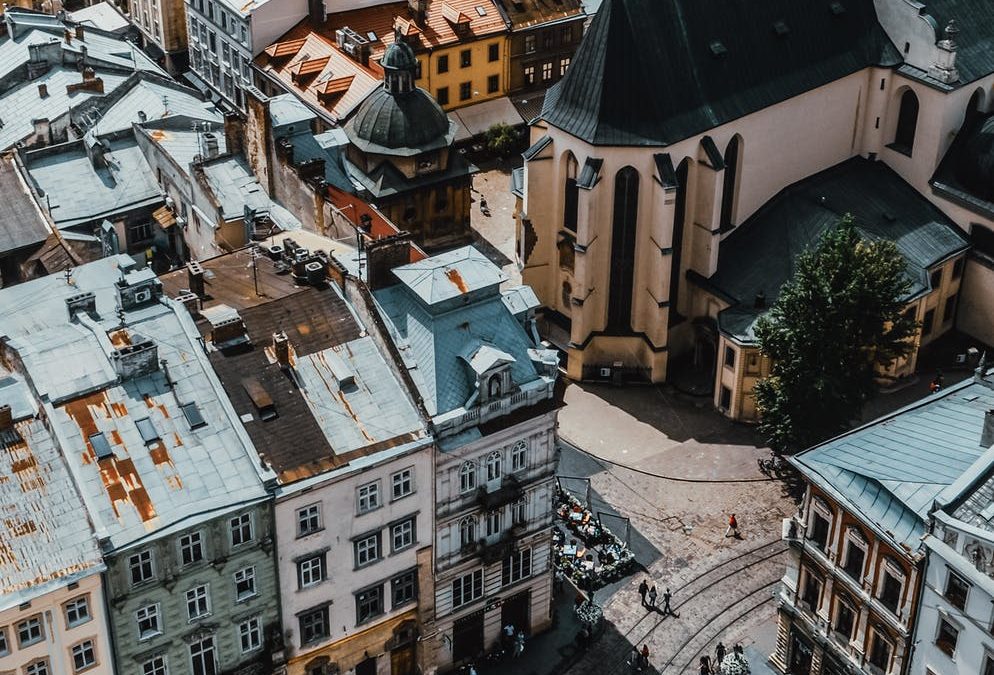 Are Flat Roofs Better Than Tiled Roofs?